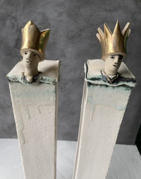 Stor kubeskulptur - Konge